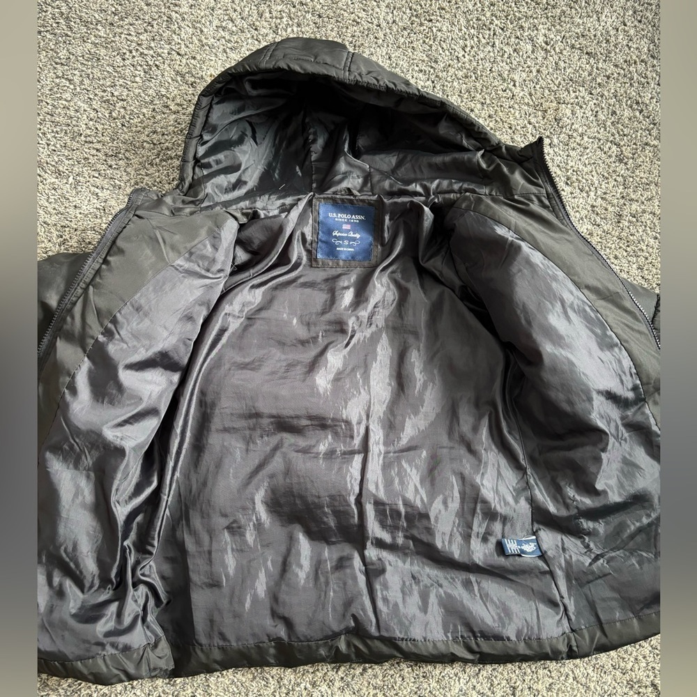 U.S. Polo Assn. Black Puffer Jacket size Small - Picture 5 of 9